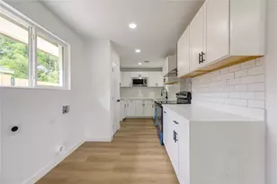 863 Marcolin St, Houston, TX 77088 - Photo 8