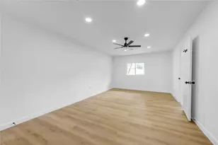 863 Marcolin St, Houston, TX 77088 - Photo 14