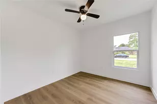 863 Marcolin St, Houston, TX 77088 - Photo 22