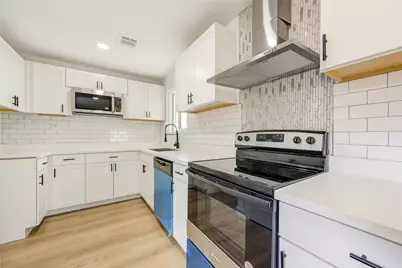863 Marcolin Street, Houston, TX 77088 - Photo 10