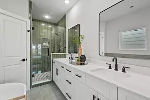 4814 Cochran St, Houston, TX 77009 - Photo 2