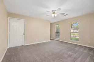 13310 Queensride Ln, Houston, TX 77070 - Photo 8