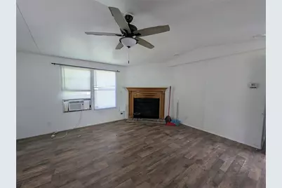 279 Aspen, Livingston, TX 77351 - Photo 6