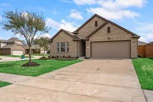 9203 Waldrick Trace Dr, Rosharon, TX 77583 - Photo 2