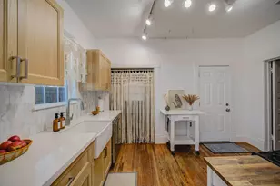 914 Snover St, Houston, TX 77007 - Photo 12