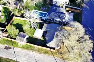 26 W Austin St, Bellville, TX 77418 - Photo 4
