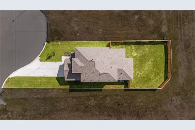 823 Tejas Village Parkway, Beasley, TX 77417 - Photo 2