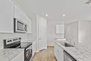 11618 Lavendale Hunt Island, San Antonio, TX 78245 - Photo 10