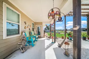 953 Austin St, Matagorda, TX 77457 - Photo 6