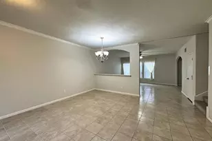 13110 S Bellaire Estates Dr, Houston, TX 77072 - Photo 6