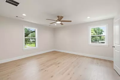 5665 Pine Forest Road, Houston, TX 77056 - Photo 24