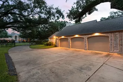 5665 Pine Forest Road, Houston, TX 77056 - Photo 42