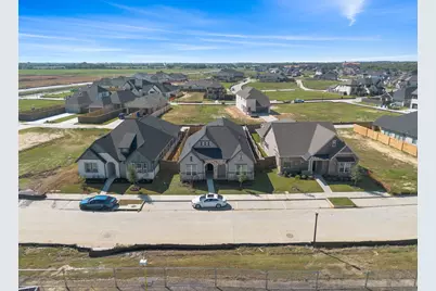 12019 Canal View Boulevard, Mont Belvieu, TX 77580 - Photo 8