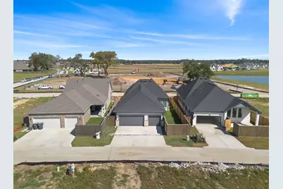 12019 Canal View Boulevard, Mont Belvieu, TX 77580 - Photo 6