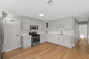 915 Avenue E, Rosenberg, TX 77471 - Photo 6