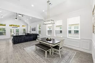 513 Little Spg Ct, Anahuac, TX 77514 - Photo 10