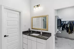 513 Little Spg Ct, Anahuac, TX 77514 - Photo 18