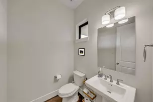 3510 Huntsford Dr, Houston, TX 77008 - Photo 14