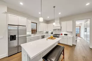 3510 Huntsford Dr, Houston, TX 77008 - Photo 2