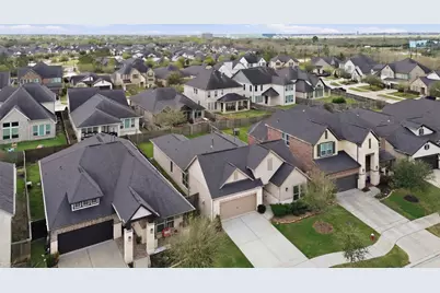 13214 Peony Meadow Trl, Houston, TX 77059 - Photo 36
