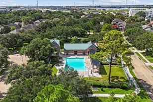 10415 Courtley St, Houston, TX 77065 - Photo 32