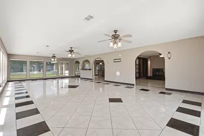 5902 McCullough Street, Baytown, TX 77521 - Photo 10