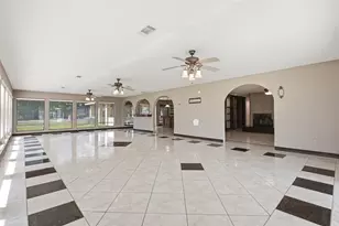 5902 McCullough St, Baytown, TX 77521 - Photo 10