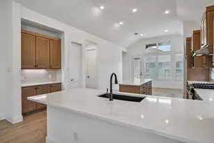 18074 Brennie Bird Ln, Conroe, TX 77302 - Photo 8
