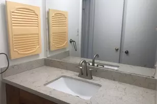 9308 Westwood Village Dr, Houston, TX 77036 - Photo 12