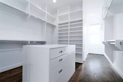 5857 E Post Oak Lane, Houston, TX 77055 - Photo 10