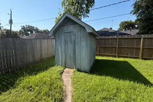 6235 Leaf Arbor Dr, Houston, TX 77092 - Photo 14