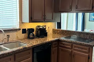8810 Covent Garden St, Houston, TX 77031 - Photo 18