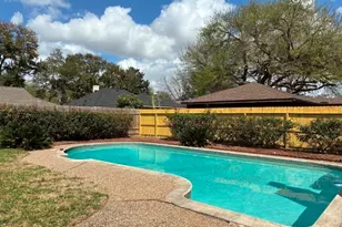 8810 Covent Garden St, Houston, TX 77031 - Photo 22