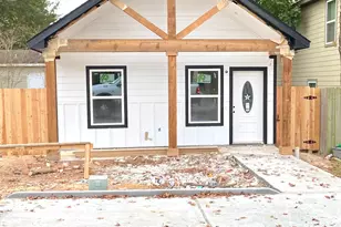 16741 E Hammon St, Montgomery, TX 77316 - Photo 2