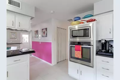 5630 Edith Street, Houston, TX 77081 - Photo 8