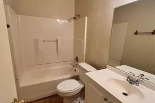 610 Wood Smoke Dr, Houston, TX 77013 - Photo 8