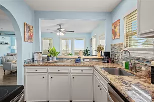 21319 Gulf Dr, Galveston, TX 77554 - Photo 6