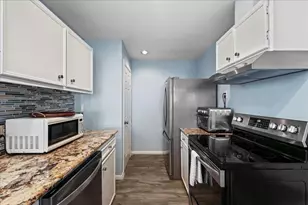 21319 Gulf Dr, Galveston, TX 77554 - Photo 8