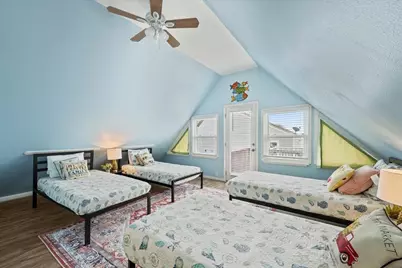 21319 Gulf Drive, Galveston, TX 77554 - Photo 16