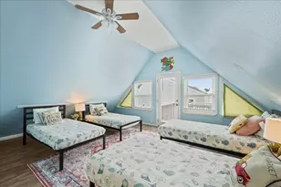 21319 Gulf Dr, Galveston, TX 77554 - Photo 16
