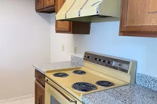 8101 Amelia Rd, Houston, TX 77055 - Photo 6