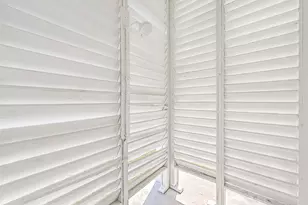 19319 Shores Dr, Galveston, TX 77554 - Photo 38