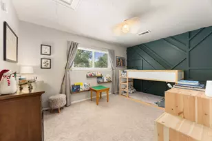 12514 Hazelwood Ln, Houston, TX 77077 - Photo 22