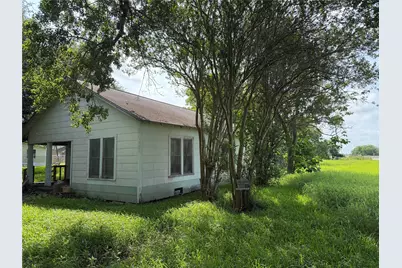 7615 Avenue J, Beasley, TX 77417 - Photo 4