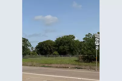 7615 Avenue J, Beasley, TX 77417 - Photo 6