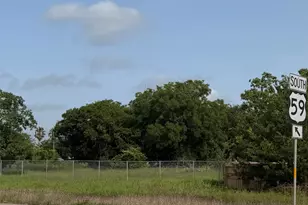7615 Avenue J, Beasley, TX 77417 - Photo 6