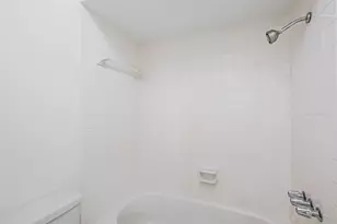 5005 Georgi Ln, Houston, TX 77092 - Photo 34