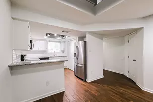 5005 Georgi Ln, Houston, TX 77092 - Photo 12