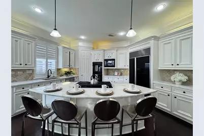 24 Saint Christopher Court, Sugar Land, TX 77479 - Photo 8