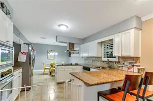 5610 Duxbury St, Houston, TX 77035 - Photo 8